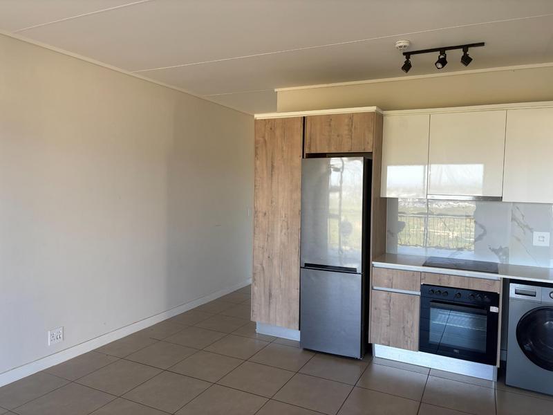 To Let 1 Bedroom Property for Rent in Richwood Western Cape